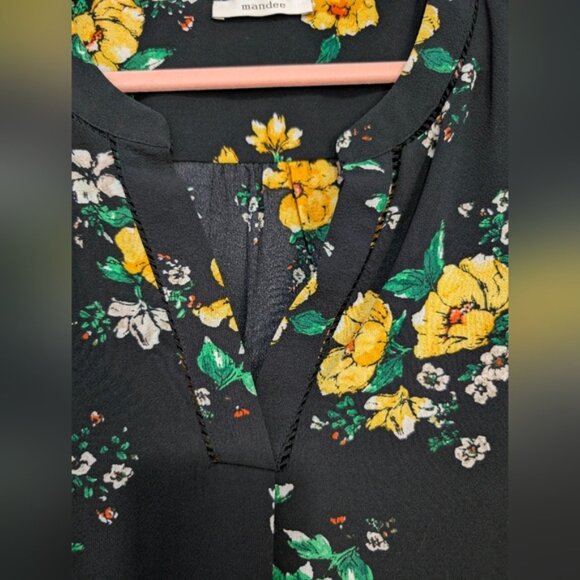 Nwot Mandee Floral Black and Yellow 💛 Floral Print Women's Top Size 1X - Picture 5 of 7